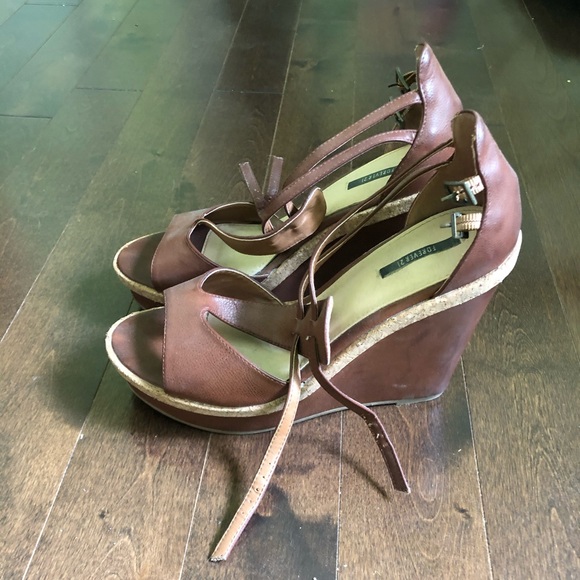 FOREVER21 heels - Picture 1 of 5